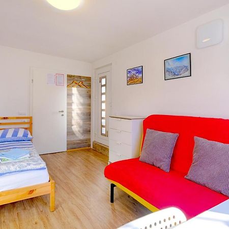 New Studio With Aircon & Free Parking 류블랴나 외부 사진